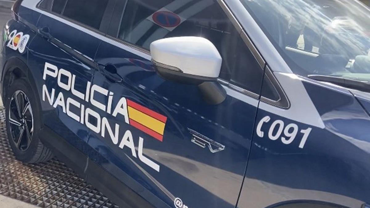 La Policía Nacional mata de un disparo a un hombre que embistió un coche patrulla en el Barrio del Pilar