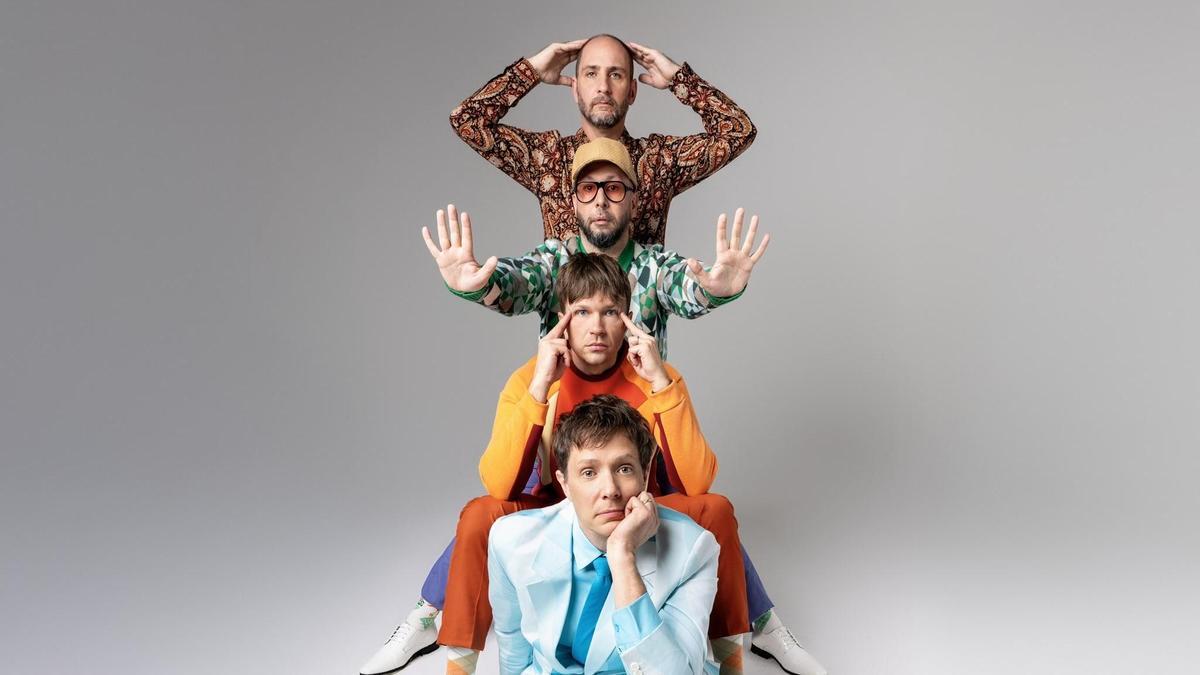 La reinvención de OK Go, el grupo que hizo viral su videoclip sobre cintas de correr 20 años antes de la era TikTok