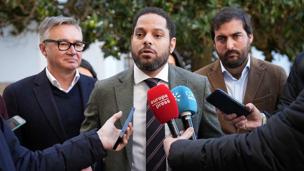 Abascal encarga a Garriga que refuerce Vox para un nuevo ciclo político