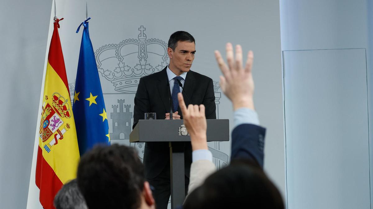 La crisis de seguridad en Europa cambia el paso al mandato de Sánchez sin una mayoría estable en el Congreso