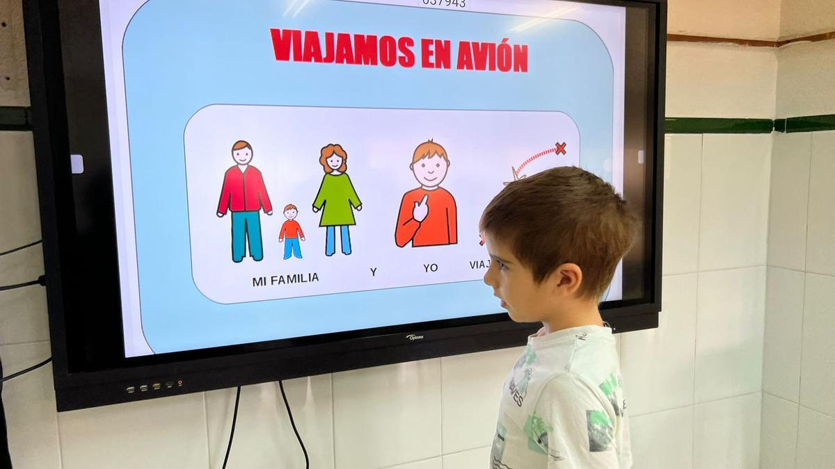 Colegios murcianos comprometidos con el autismo: «No todo el mundo sabe cómo abordarlo»